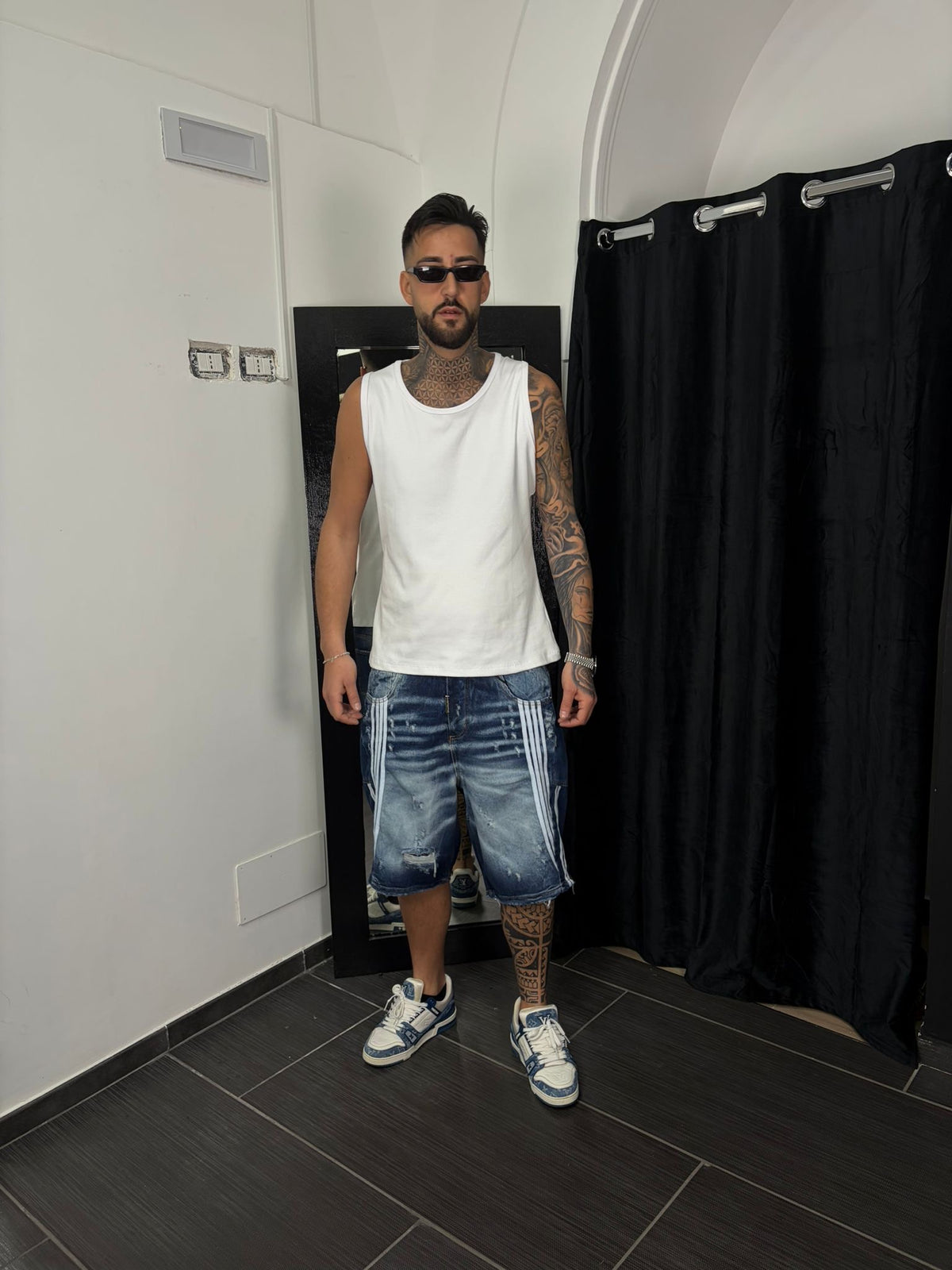 Short stripes Cianotic