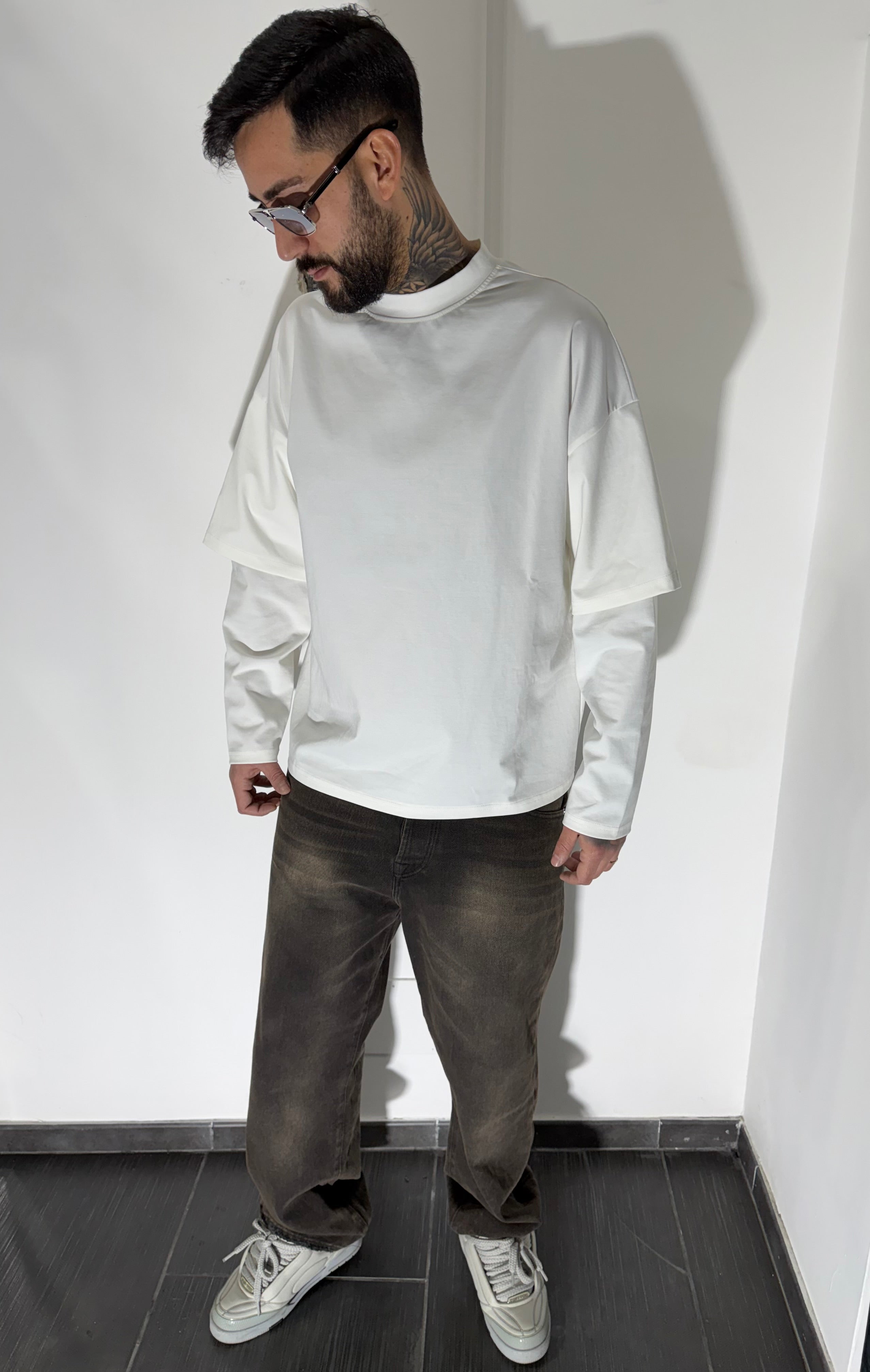 T-shirt double sleeve white