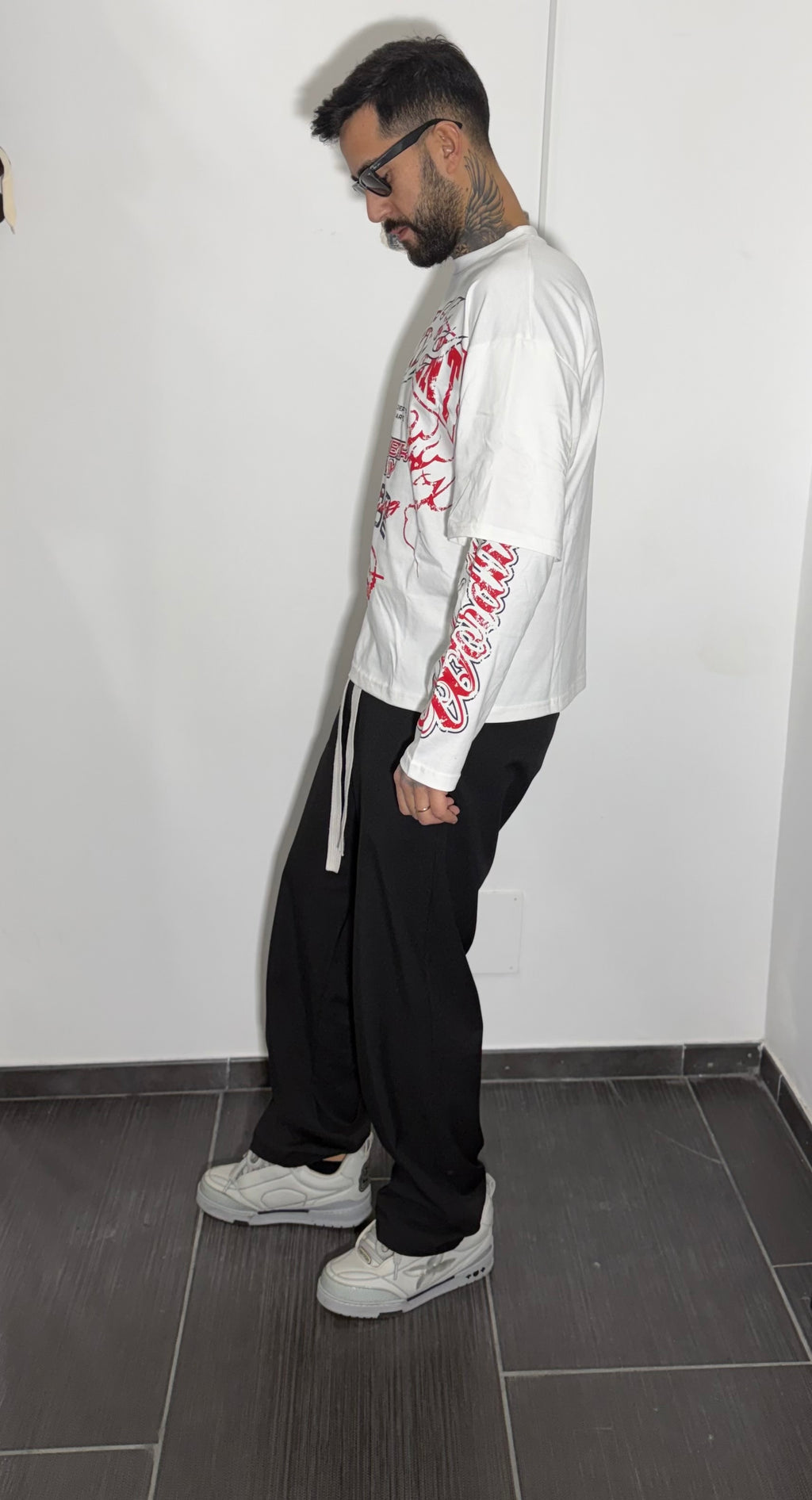 T-shirt double sleeve member