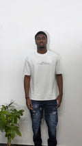 T-shirt white lettering