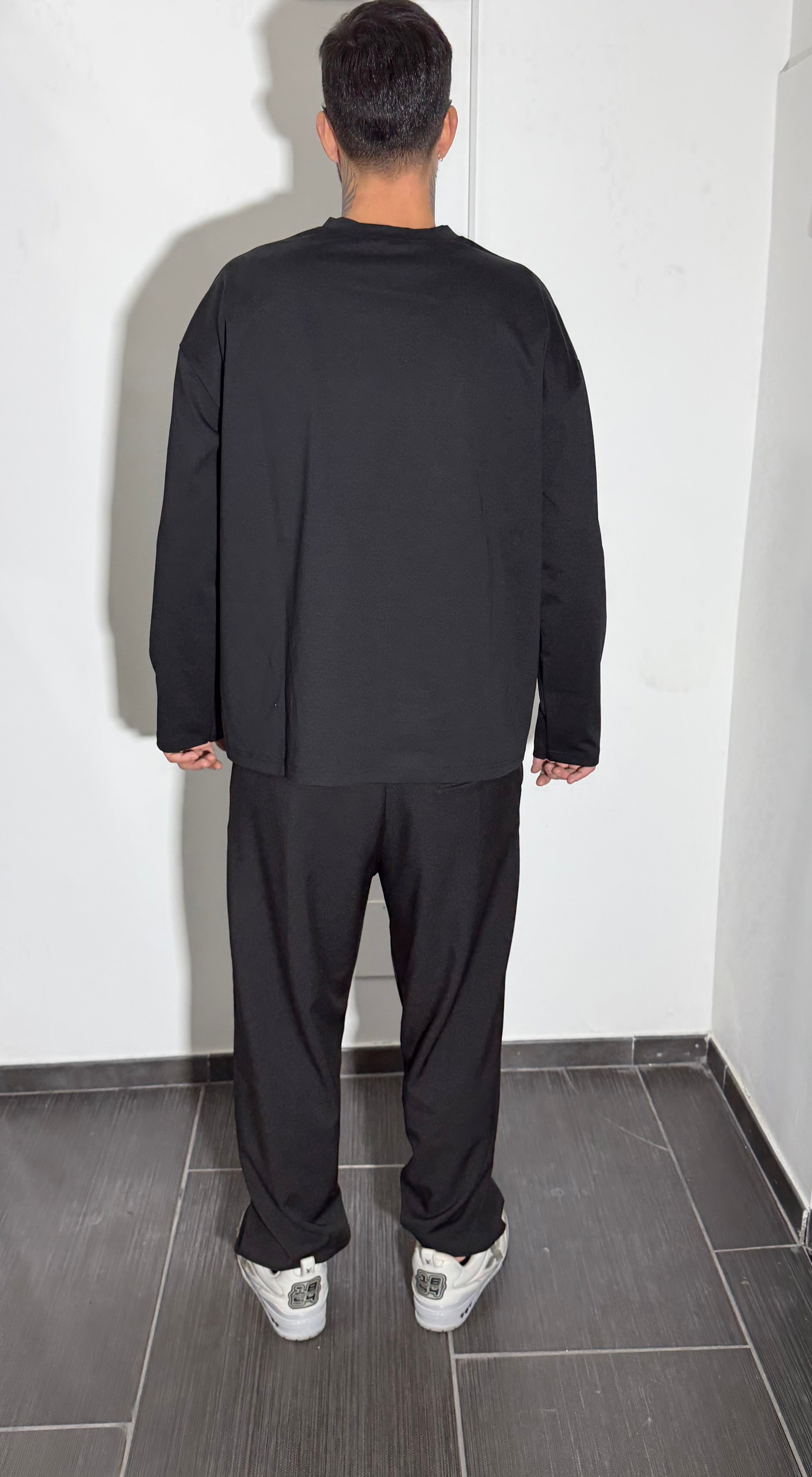 T-shirt long sleeve total black