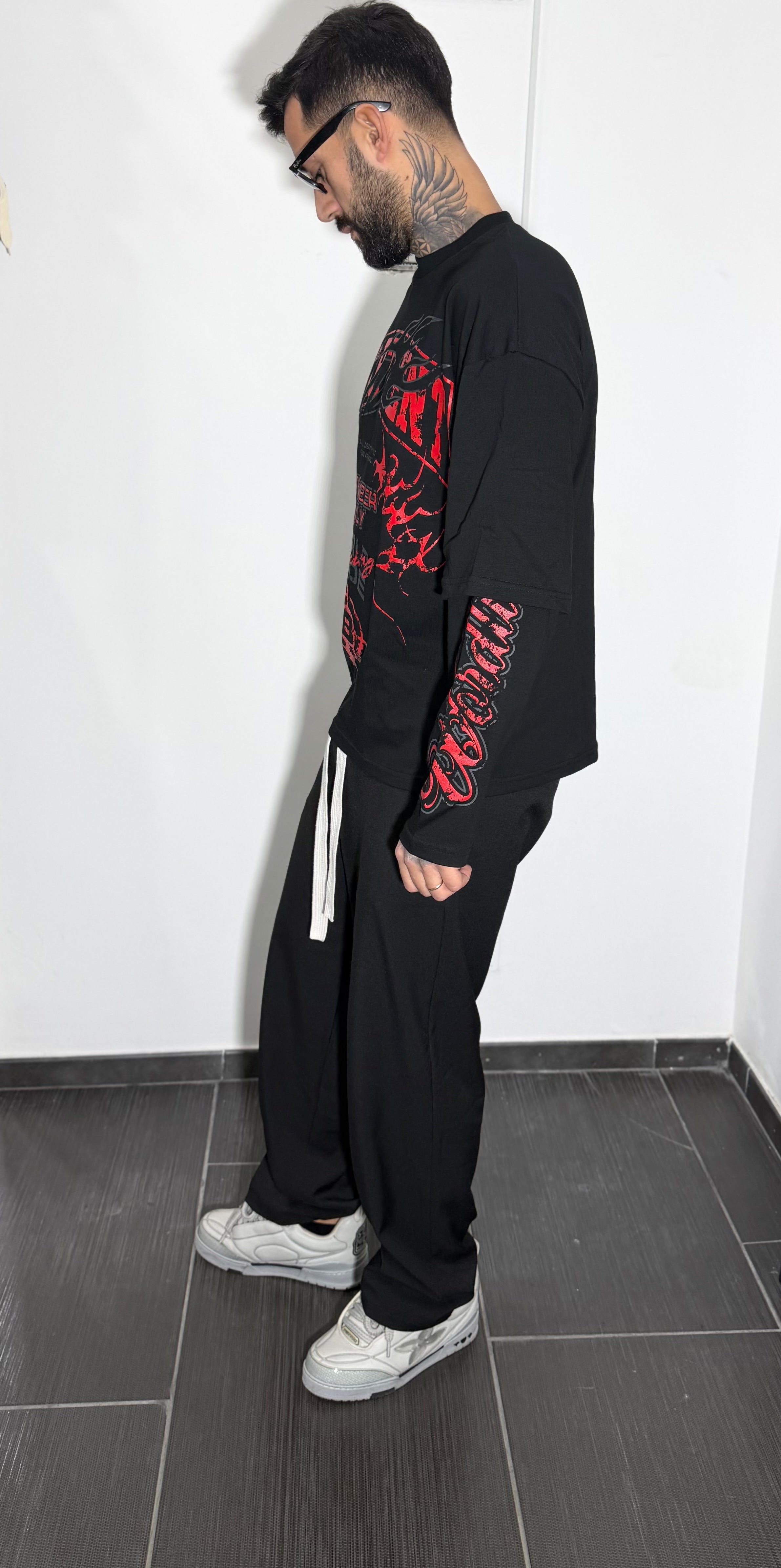 T-shirt double sleeve member