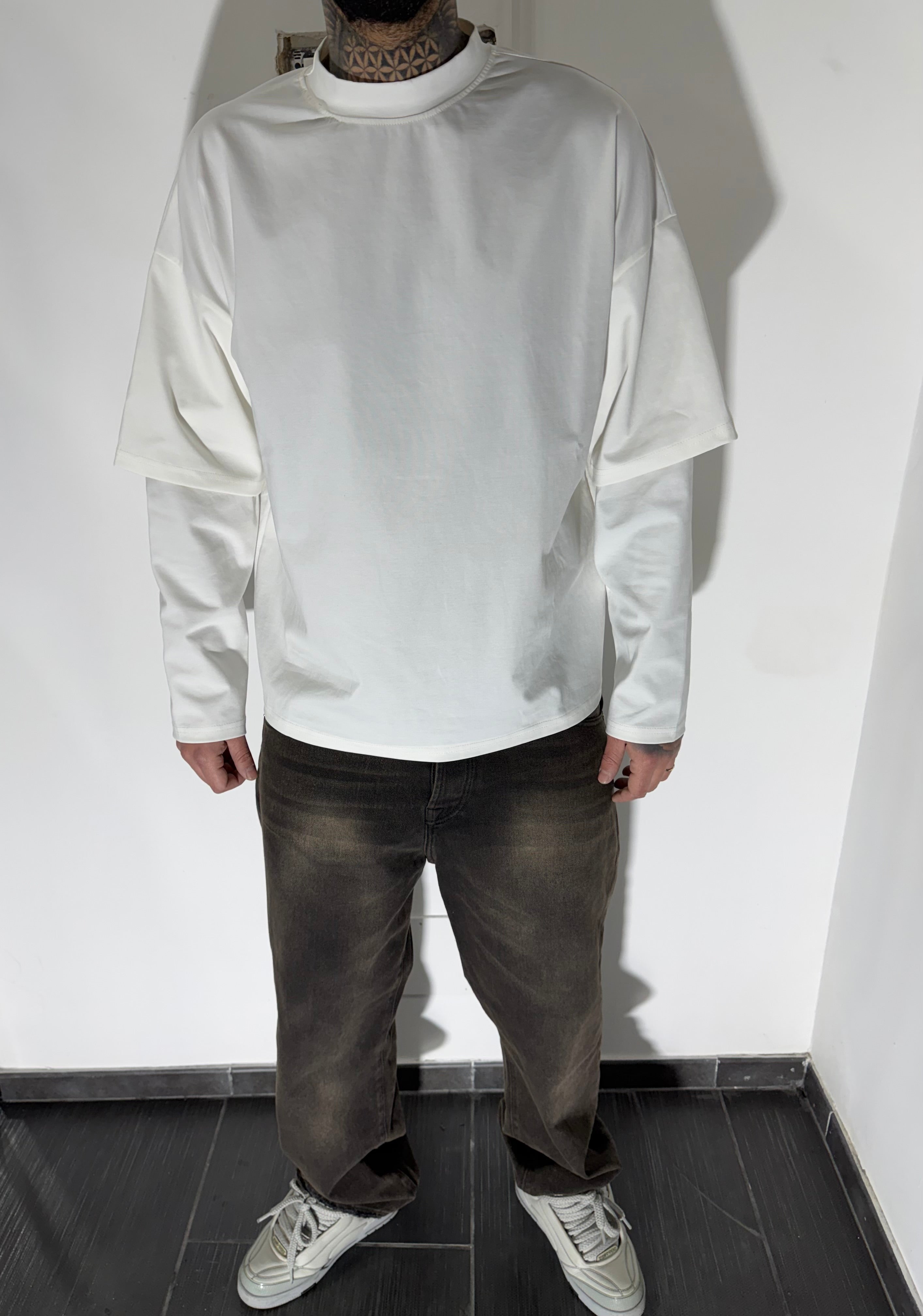 T-shirt double sleeve white